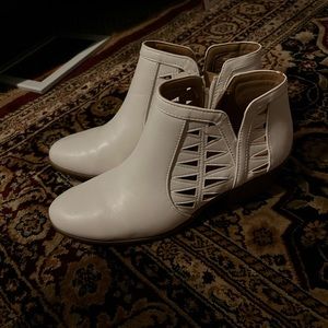 Women’s Booties